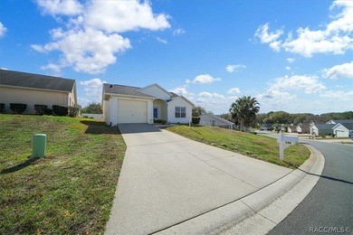 Well-maintained and move-in ready 2-bedroom, 2-bath, 1-car on Twisted Oaks Golf Club in Florida - for sale on GolfHomes.com, golf home, golf lot