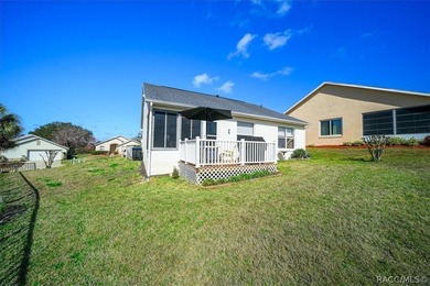 Well-maintained and move-in ready 2-bedroom, 2-bath, 1-car on Twisted Oaks Golf Club in Florida - for sale on GolfHomes.com, golf home, golf lot