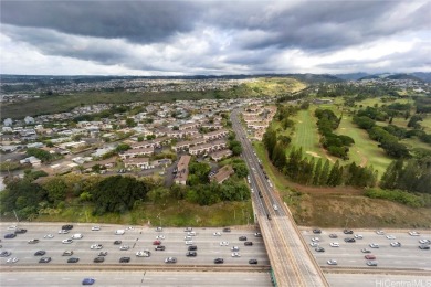 Spacious 2 bedroom 2 full baths with 2 covered parking stalls!! on Pearl Country Club in Hawaii - for sale on GolfHomes.com, golf home, golf lot