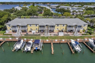 *Live the dream with this incredible 2nd-floor condo that comes on St. Petersburg Country Club in Florida - for sale on GolfHomes.com, golf home, golf lot