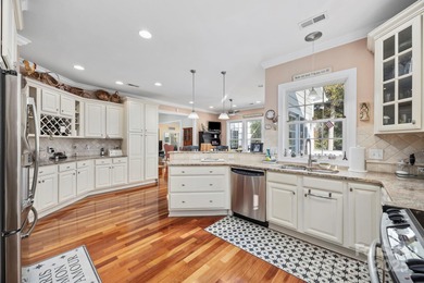 Step into 420 Cypress Ridge Dr SE and be prepared to fall in on Carolina National Golf Club in North Carolina - for sale on GolfHomes.com, golf home, golf lot