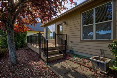 This exquisite single-level home boasts an open floorplan on Oak Hills Golf Club / Umpqua Golf Resort in Oregon - for sale on GolfHomes.com, golf home, golf lot