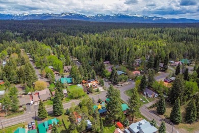 Charming In-Town McCall Retreat with Rustic Flair! Step into the on McCall Municipal Golf Course in Idaho - for sale on GolfHomes.com, golf home, golf lot