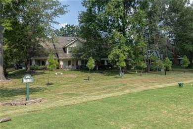 Second home, ready to downsize, or just looking for easy living on Paradise Valley Athletic Club in Arkansas - for sale on GolfHomes.com, golf home, golf lot