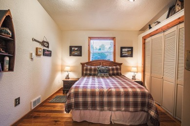 Charming In-Town McCall Retreat with Rustic Flair! Step into the on McCall Municipal Golf Course in Idaho - for sale on GolfHomes.com, golf home, golf lot