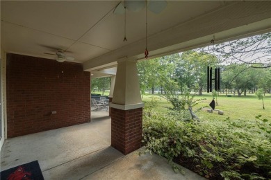 Second home, ready to downsize, or just looking for easy living on Paradise Valley Athletic Club in Arkansas - for sale on GolfHomes.com, golf home, golf lot