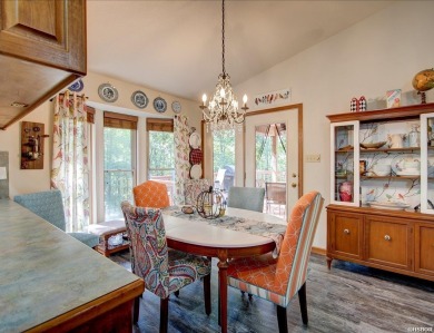 Discover this charming home in an active, quiet community.  As on Diamondhead Golf and Country Club in Arkansas - for sale on GolfHomes.com, golf home, golf lot