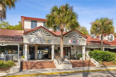Discover 117 Forest Cove, a fully renovated 2-bedroom, 2-bath on Sea Pines Country Club in South Carolina - for sale on GolfHomes.com, golf home, golf lot