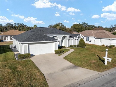 GORGEOUS POOL HOME  IN THE HIGHLEY DESIRABLE COMMUNITY OF OCALA on Ocala Palms Golf and Country Club in Florida - for sale on GolfHomes.com, golf home, golf lot