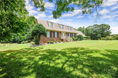 Now available in Hartwell, Ga! This 4 bedroom/3 bathroom brick on Cateechee Golf Club in Georgia - for sale on GolfHomes.com, golf home, golf lot