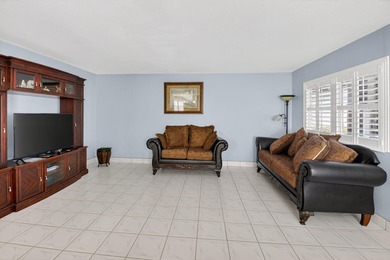 PRICED TO SELL-REMODELED KITCHEN WITH GRANITE COUNTER on Kings Point Golf - Executive in Florida - for sale on GolfHomes.com, golf home, golf lot