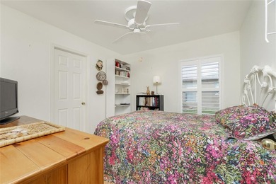 Charming Single Family Home in the Heart of Lake Pembroke

 on Kingsway Country Club in Florida - for sale on GolfHomes.com, golf home, golf lot