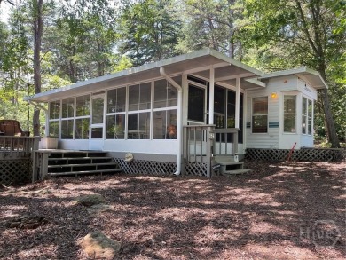 Your Perfect Lake Hartwell Getaway!
Located in the desirable on Cateechee Golf Club in Georgia - for sale on GolfHomes.com, golf home, golf lot