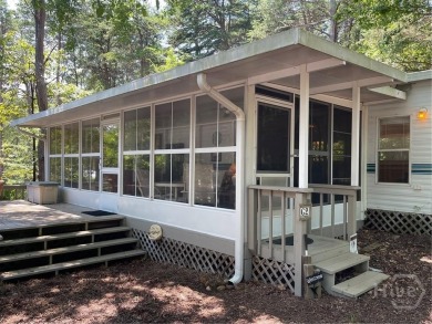 Your Perfect Lake Hartwell Getaway!
Located in the desirable on Cateechee Golf Club in Georgia - for sale on GolfHomes.com, golf home, golf lot