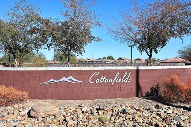 Now is the time to do some relaxing in this tranquil backyard! on Southern Ridge Golf Club in Arizona - for sale on GolfHomes.com, golf home, golf lot