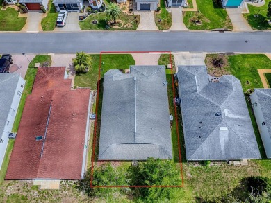 LIGHT AND BRIGHT TWO bedroom TWO bath home in Pennbrooke on Pennbrooke Fairways in Florida - for sale on GolfHomes.com, golf home, golf lot