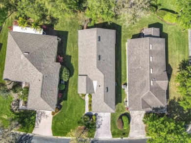 Charming Chardonnay model featuring 2 bedrooms and 1 bath with on Stonegate Golf Club in Florida - for sale on GolfHomes.com, golf home, golf lot