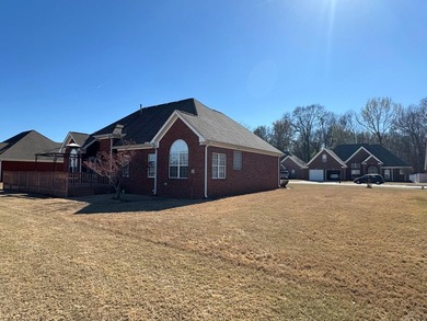 Nice brick home on 2 lots in the desirable Village at Plantation on  in Alabama - for sale on GolfHomes.com, golf home, golf lot