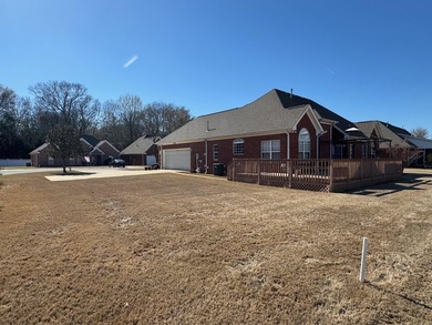 Nice brick home on 2 lots in the desirable Village at Plantation on  in Alabama - for sale on GolfHomes.com, golf home, golf lot
