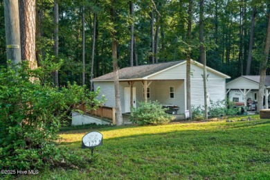 Welcome to Lake Royale! This .28-acre lot features an enclosed on River Golf and Country Club at Lake Royale in North Carolina - for sale on GolfHomes.com, golf home, golf lot