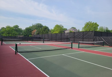 *****MOVE-IN READY!!!*****1300+SF Upper level condo exudes ease on The Course at Aberdeen in Indiana - for sale on GolfHomes.com, golf home, golf lot