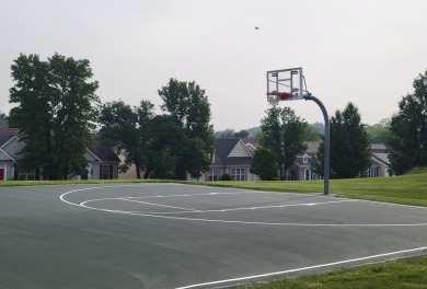 *****MOVE-IN READY!!!*****1300+SF Upper level condo exudes ease on The Course at Aberdeen in Indiana - for sale on GolfHomes.com, golf home, golf lot