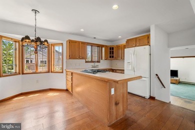 Coastal Cottage Charm Meets Everyday Comfort Across from the on The Links At Brigantine Beach in New Jersey - for sale on GolfHomes.com, golf home, golf lot