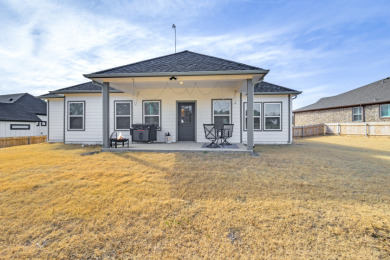 Stunning 3 Bedroom 2 Bath Split Bedroom Home on The Club At Runaway Bay in Texas - for sale on GolfHomes.com, golf home, golf lot