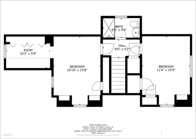 NEW IMPROVEMENTS - Freshly painted and NEW windows throughout on Dubuque Golf and Country Club in Iowa - for sale on GolfHomes.com, golf home, golf lot