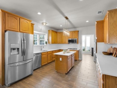 Welcome to this beautifully maintained 4-bedroom, 2-bathroom on Firewheel Golf Park in Texas - for sale on GolfHomes.com, golf home, golf lot