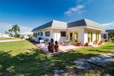 **OPEN CONCEPT, FLOOR TO CEILING PANTRY, PLANTATION SHUTTERS on Sandpiper Golf Club in Florida - for sale on GolfHomes.com, golf home, golf lot