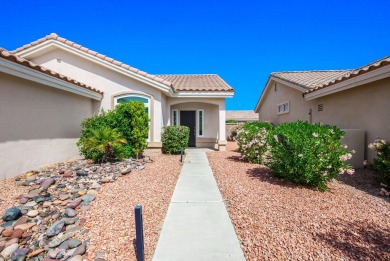 Welcome to Sun City! This single story Hummel model has been on Mountain Vista Golf Course At Sun City Palm Desert in California - for sale on GolfHomes.com, golf home, golf lot