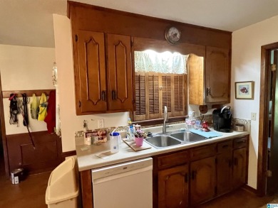 Beautiful 5 bedroom and 3 full bathroom located in an amazing on Woodland Forrest Country Club in Alabama - for sale on GolfHomes.com, golf home, golf lot