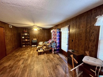 Beautiful 5 bedroom and 3 full bathroom located in an amazing on Woodland Forrest Country Club in Alabama - for sale on GolfHomes.com, golf home, golf lot