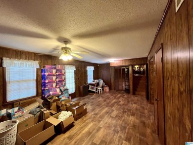 Beautiful 5 bedroom and 3 full bathroom located in an amazing on Woodland Forrest Country Club in Alabama - for sale on GolfHomes.com, golf home, golf lot