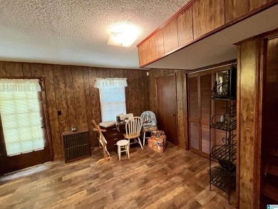 Beautiful 5 bedroom and 3 full bathroom located in an amazing on Woodland Forrest Country Club in Alabama - for sale on GolfHomes.com, golf home, golf lot