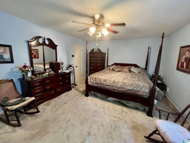 Beautiful 5 bedroom and 3 full bathroom located in an amazing on Woodland Forrest Country Club in Alabama - for sale on GolfHomes.com, golf home, golf lot