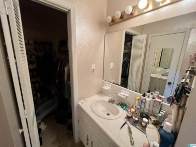 Beautiful 5 bedroom and 3 full bathroom located in an amazing on Woodland Forrest Country Club in Alabama - for sale on GolfHomes.com, golf home, golf lot