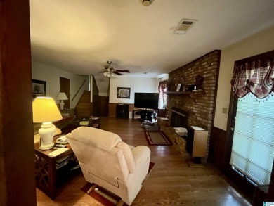 Beautiful 5 bedroom and 3 full bathroom located in an amazing on Woodland Forrest Country Club in Alabama - for sale on GolfHomes.com, golf home, golf lot