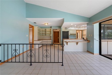 SPACIOUS POOL HOME OVERLOOKING GOLF COURSE IN LAKE SUZY on Kingsway Country Club in Florida - for sale on GolfHomes.com, golf home, golf lot