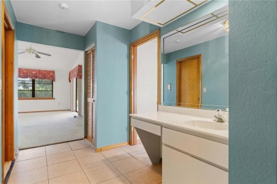 SPACIOUS POOL HOME OVERLOOKING GOLF COURSE IN LAKE SUZY on Kingsway Country Club in Florida - for sale on GolfHomes.com, golf home, golf lot
