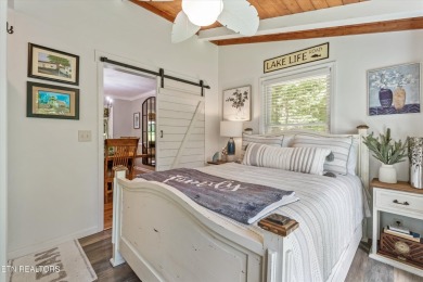 Stunning Lakefront Home in Premier Golf Community - Tellico on Toqua Golf Course - Loudon County in Tennessee - for sale on GolfHomes.com, golf home, golf lot