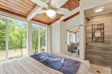 Stunning Lakefront Home in Premier Golf Community - Tellico on Toqua Golf Course - Loudon County in Tennessee - for sale on GolfHomes.com, golf home, golf lot