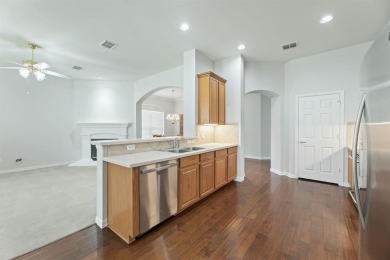 NEW PAINT: WALLS, DOORS, MOLDING & BASEBOARDS.- MOVE-IN READY on Heritage Ranch Golf and Country Club in Texas - for sale on GolfHomes.com, golf home, golf lot
