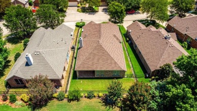 NEW PAINT: WALLS, DOORS, MOLDING & BASEBOARDS.- MOVE-IN READY on Heritage Ranch Golf and Country Club in Texas - for sale on GolfHomes.com, golf home, golf lot