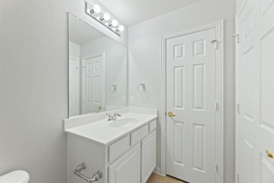 NEW PAINT: WALLS, DOORS, MOLDING & BASEBOARDS.- MOVE-IN READY on Heritage Ranch Golf and Country Club in Texas - for sale on GolfHomes.com, golf home, golf lot