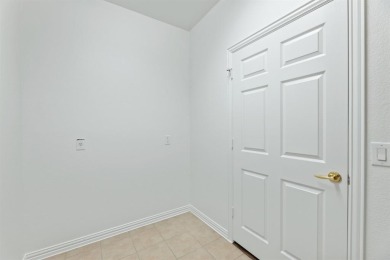NEW PAINT: WALLS, DOORS, MOLDING & BASEBOARDS.- MOVE-IN READY on Heritage Ranch Golf and Country Club in Texas - for sale on GolfHomes.com, golf home, golf lot
