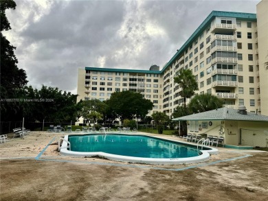 Discover this beautifully updated one-bedroom condo in the on Hillcrest Golf and Country Club in Florida - for sale on GolfHomes.com, golf home, golf lot