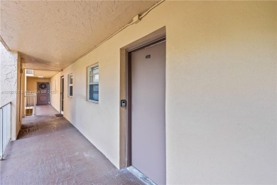 WELCOME HOME TO LIVE OAK CONDOS LOCATED IN PINE ISLAND RIDGE on Pine Island Ridge Country Club in Florida - for sale on GolfHomes.com, golf home, golf lot