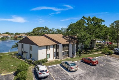MOTIVATED SELLER - Offering 5% Downpayment Assistance with full on Highland Lakes Executive Golf Course in Florida - for sale on GolfHomes.com, golf home, golf lot